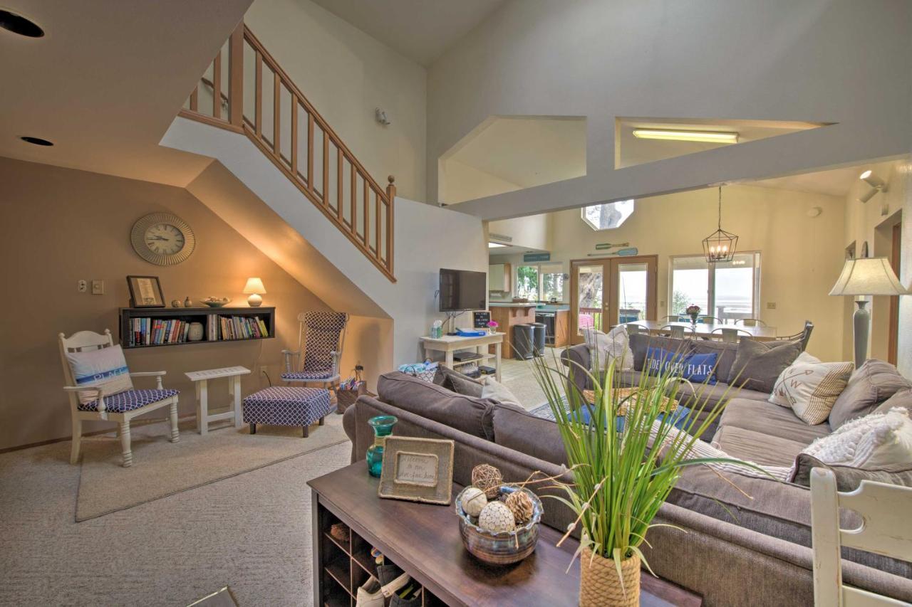 Warm Beach Hideaway With Private Beach! Stanwood Exterior photo