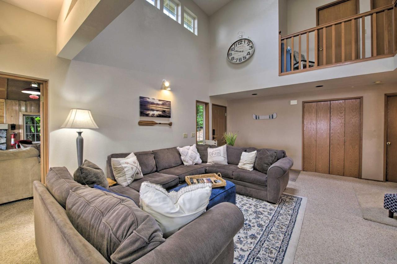 Warm Beach Hideaway With Private Beach! Stanwood Exterior photo