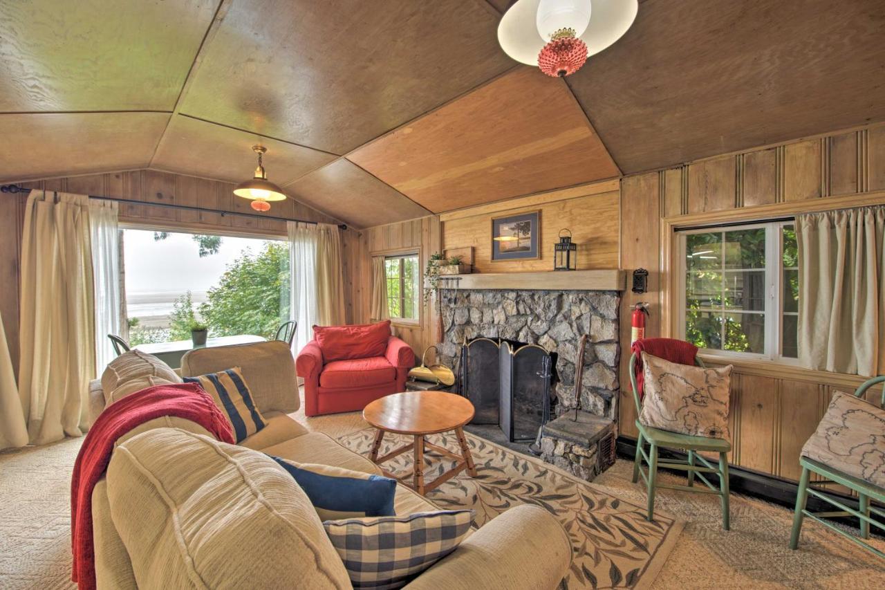 Warm Beach Hideaway With Private Beach! Stanwood Exterior photo